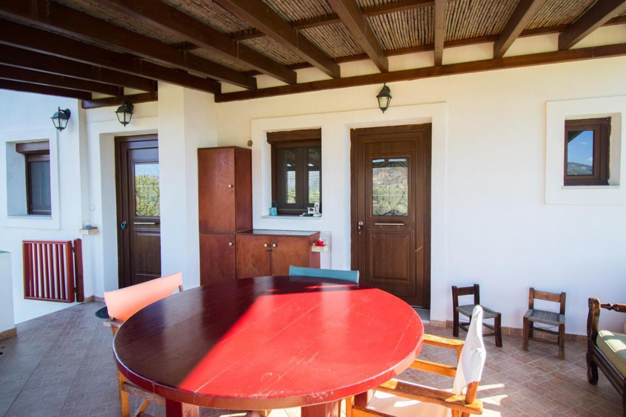 Megris Country Houses Vingláfia エクステリア 写真